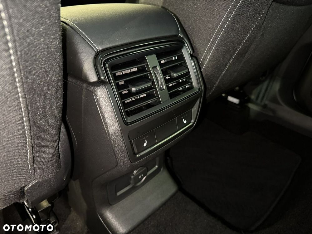 Skoda Karoq 1.5 TSI DSG Sportline - 29