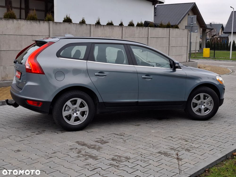 Volvo XC 60 2.4D AWD - 8