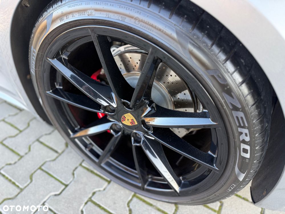 Porsche 911 Carrera 4S PDK - 10