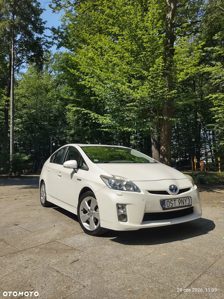 Toyota Prius 1.8 HSD Prestige - 1