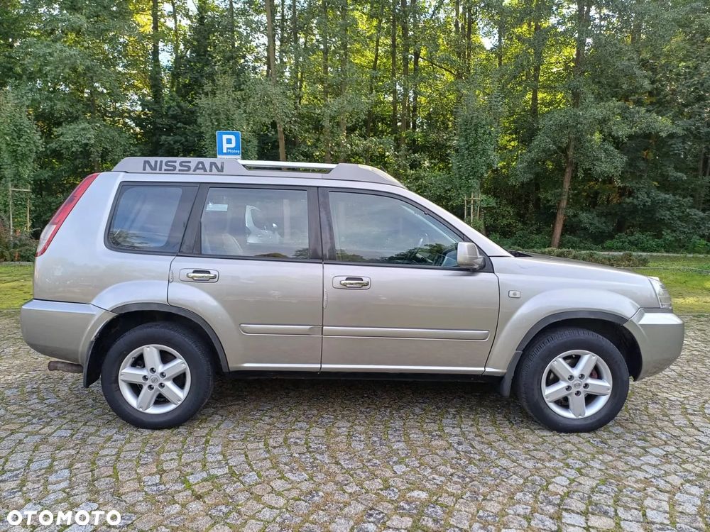 Nissan X-Trail 2.2 dCi 4x4 Elegance - 19