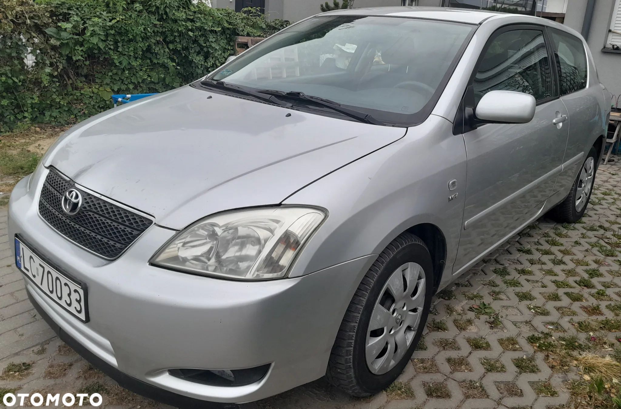 Toyota Corolla - 1