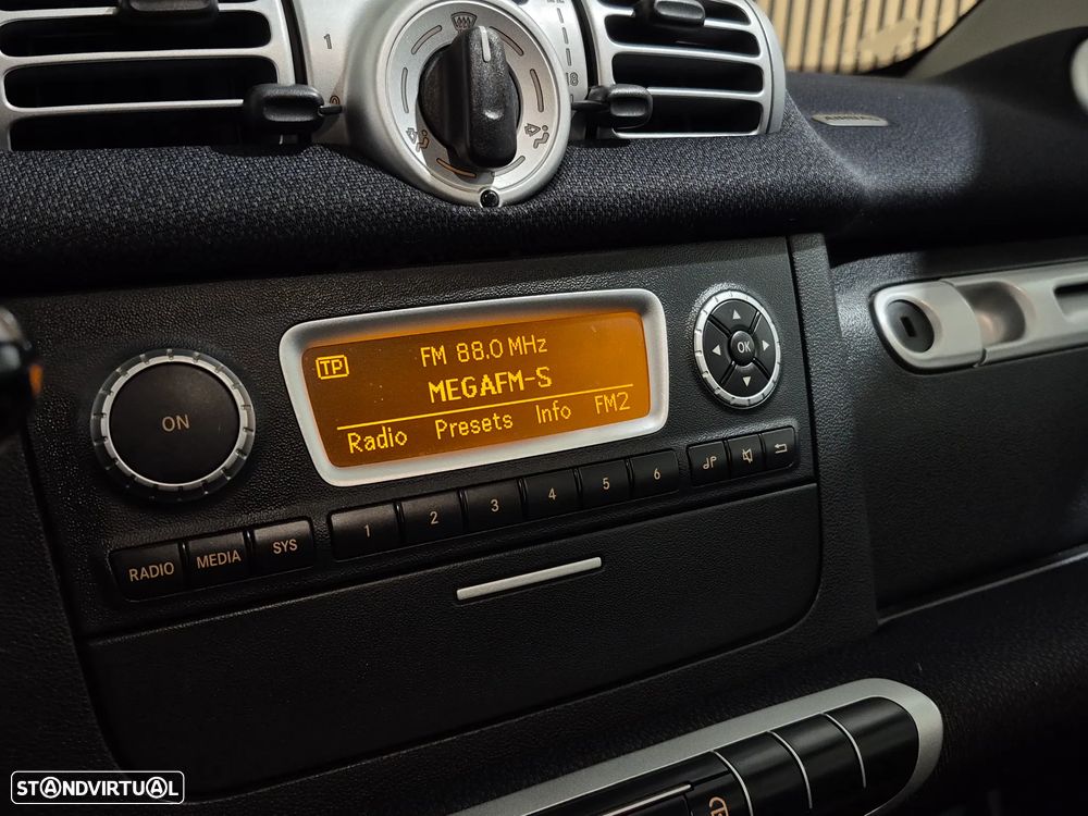 Smart ForTwo Coupé 0.8 cdi Passion 54 - 17