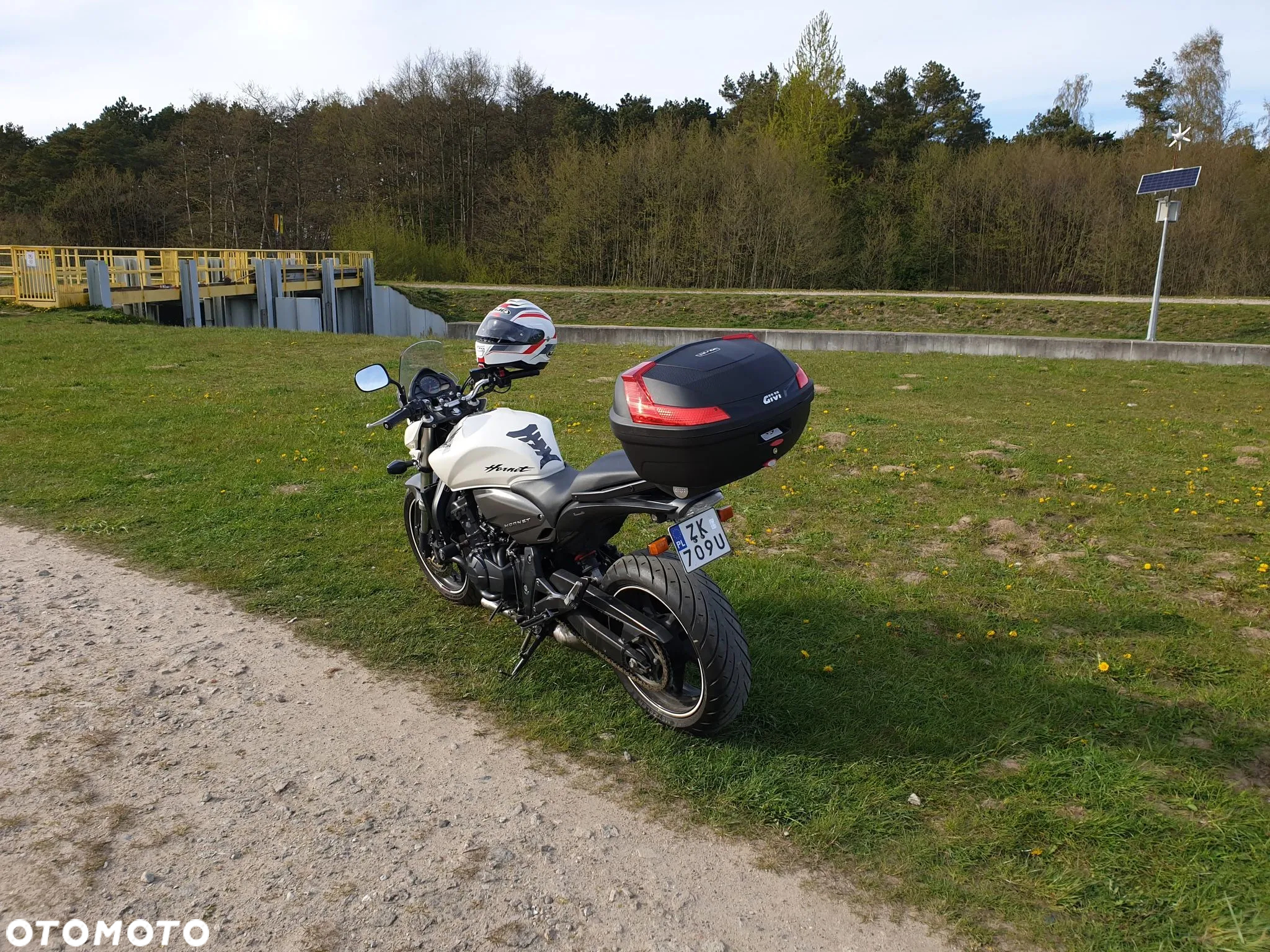 Honda CB - 16