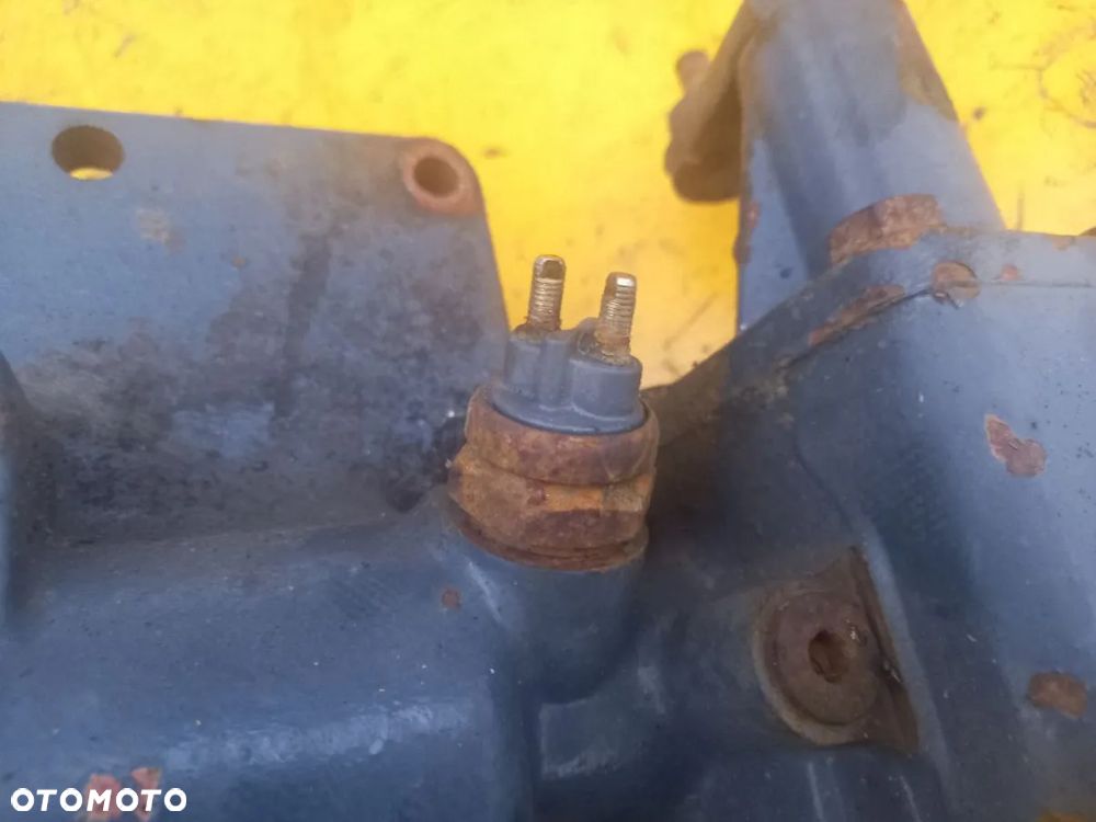 Wybierak rewersu z DualPower New Holland 6640 - 3