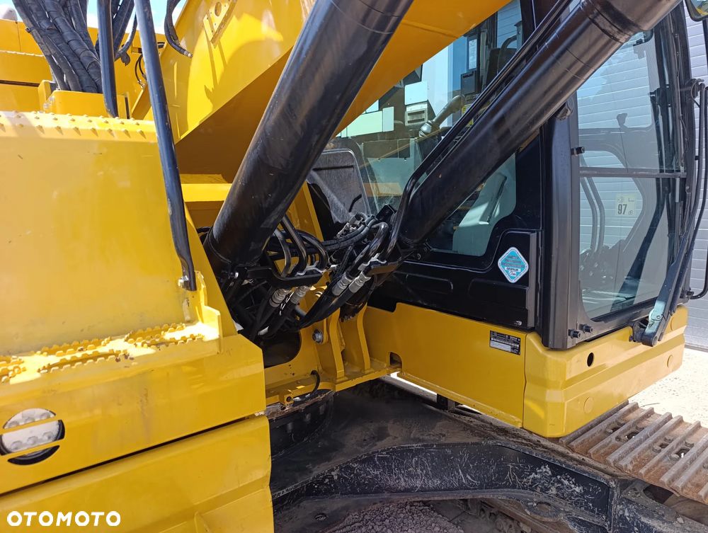 Caterpillar 325 - 9