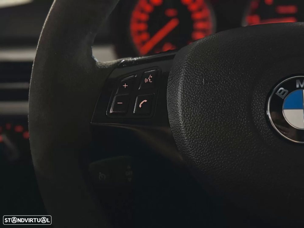 BMW 318 d Pack M - 18