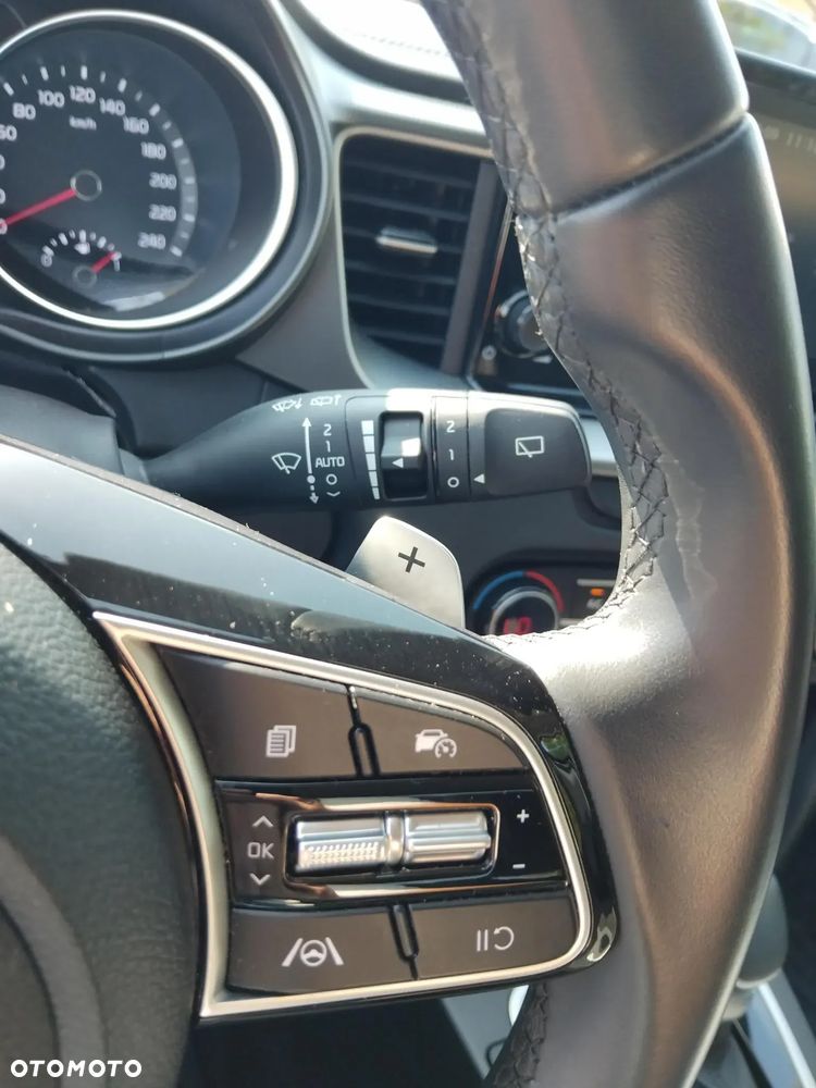 Kia XCeed 1.5 T-GDI M DCT - 13