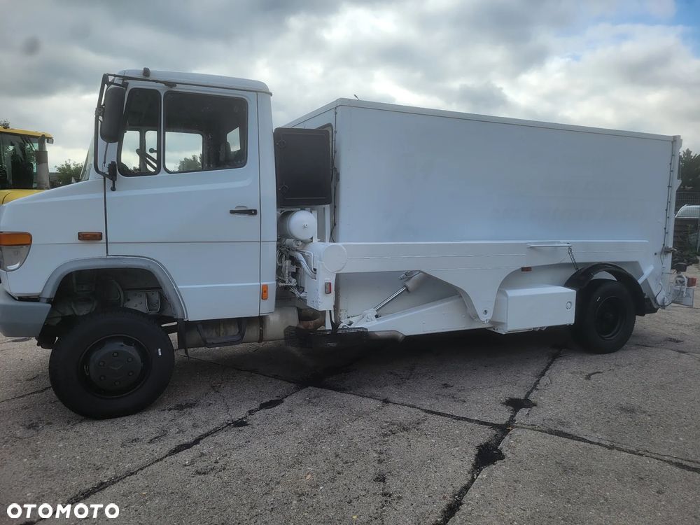 Mercedes-Benz 810D - 22