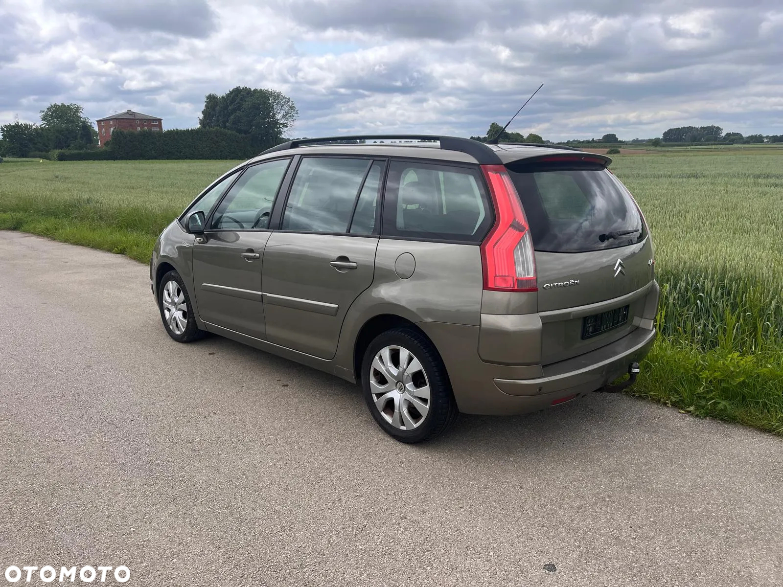 Citroën C4 Grand Picasso - 11