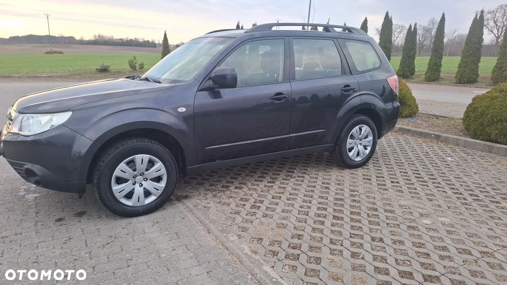 Subaru Forester 2.0X Trend - 4