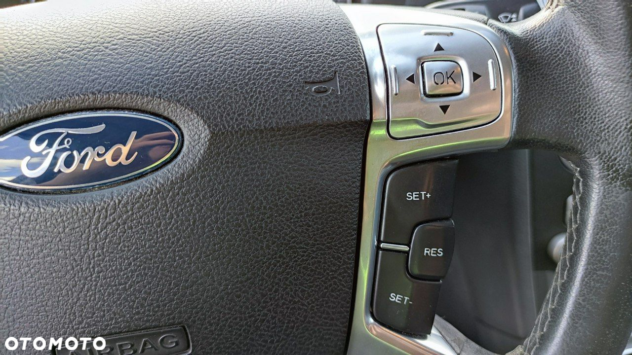Ford S-Max - 31