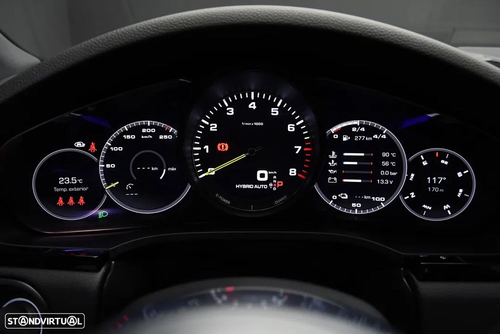 Porsche Cayenne Coupé E-Hybrid - 22