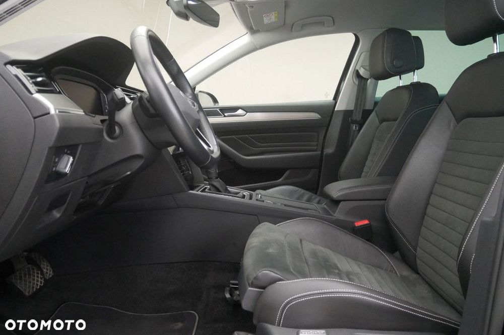 Volkswagen Passat Variant 2.0 TSI Elegance DSG - 12