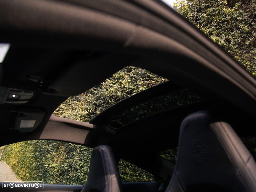 Porsche 911 (992) - 37