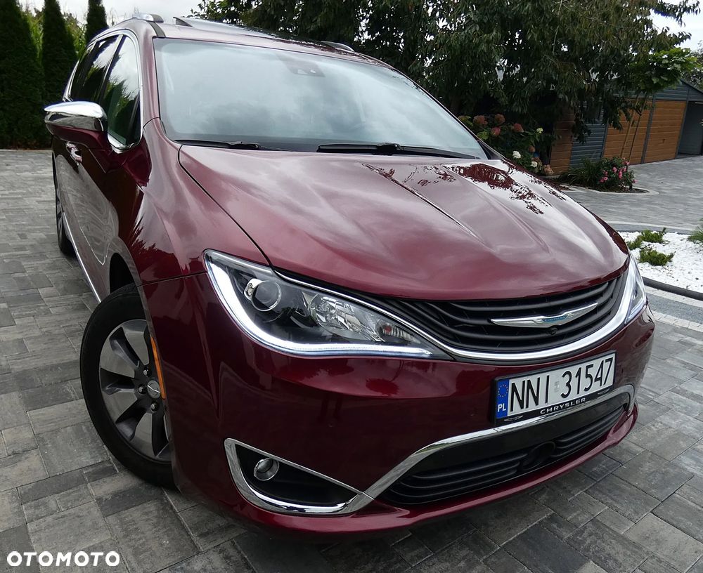 Chrysler Pacifica - 20
