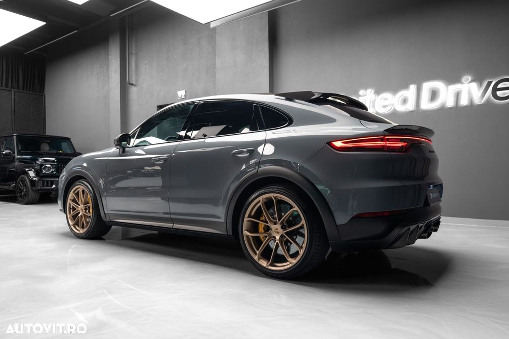 Porsche Cayenne Coupe - 9