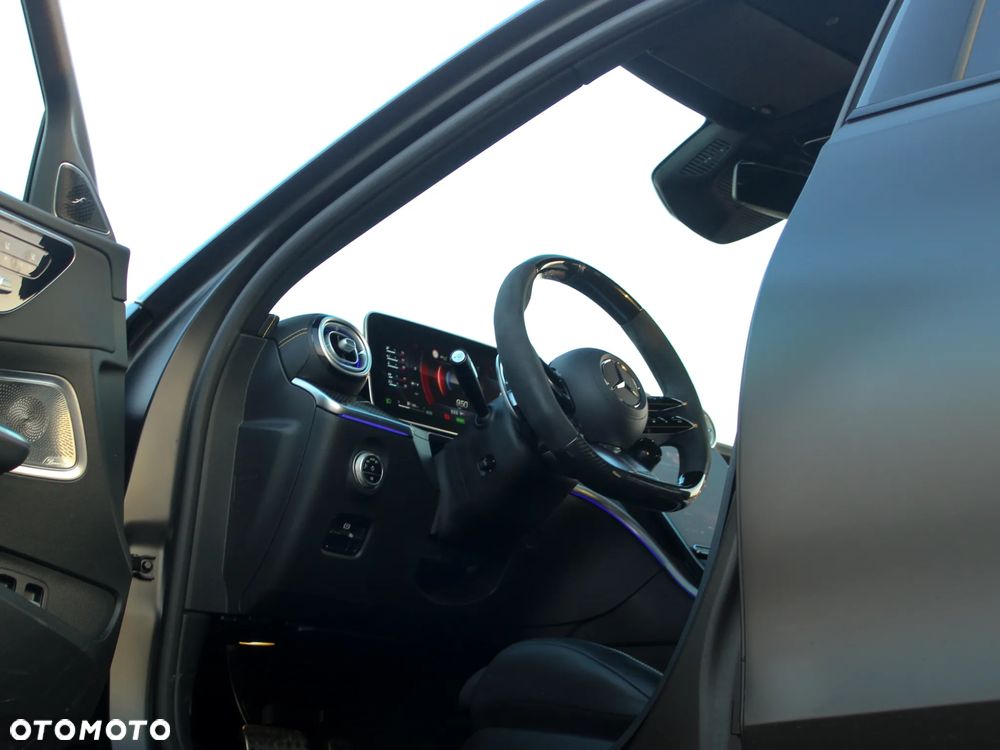 Mercedes-Benz Klasa C AMG 63 S E Performance PHEV 4-Matic - 27