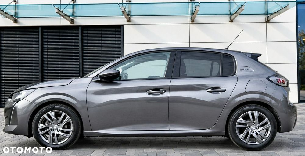 Peugeot 208 - 26