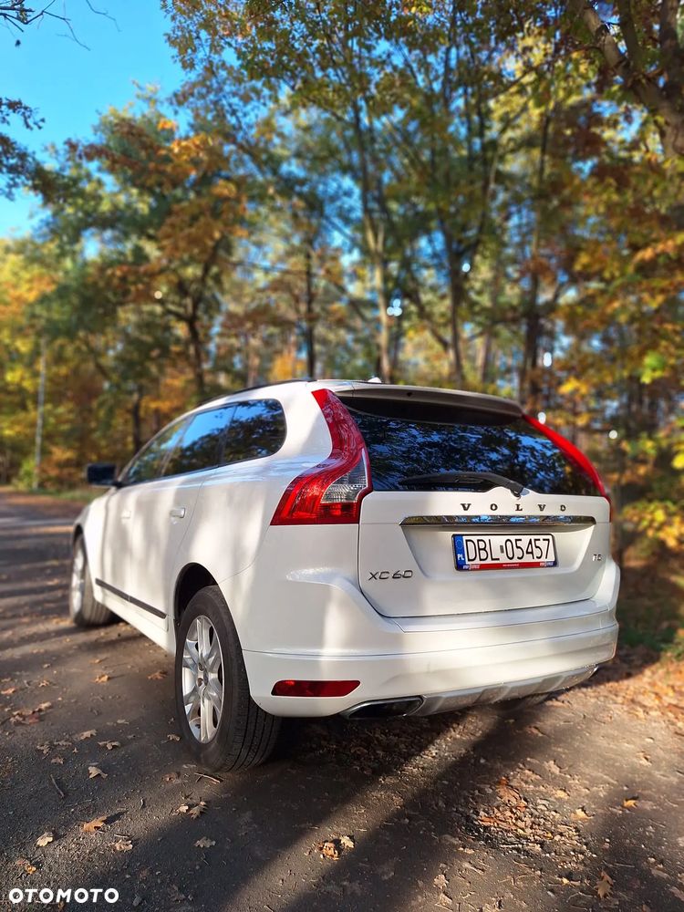 Volvo XC 60 T5 AWD Momentum - 7