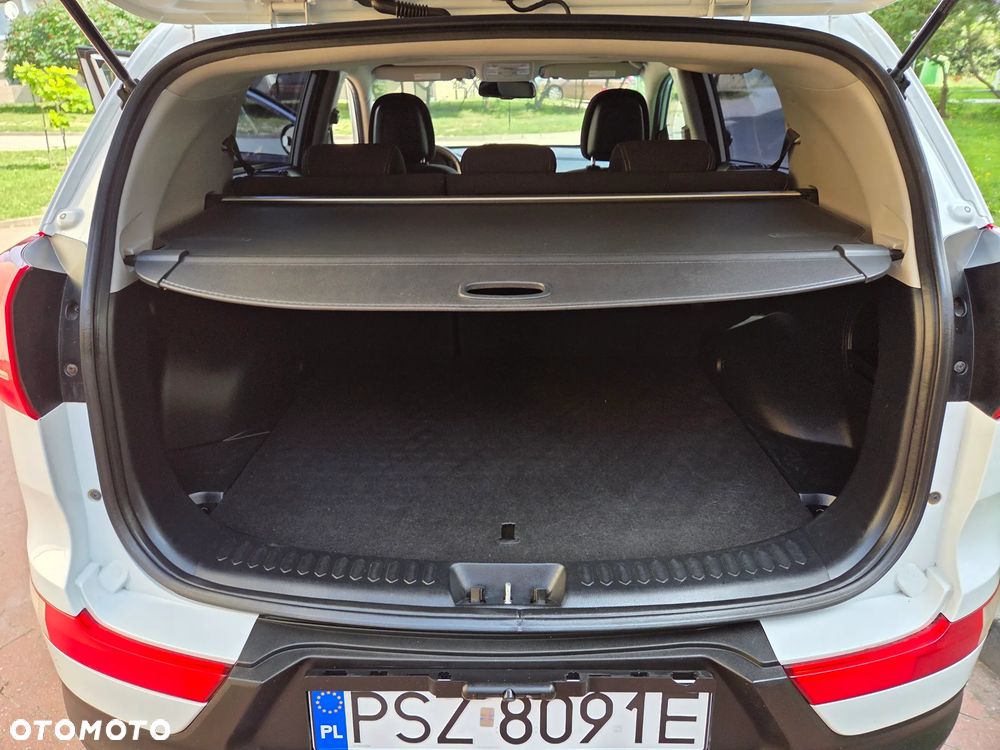 Kia Sportage 2.0 L - 20
