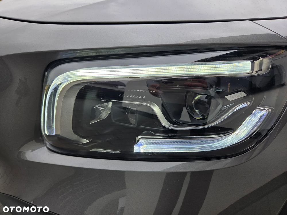 Mercedes-Benz GLB 250 4-Matic AMG Line 8G-DCT - 26
