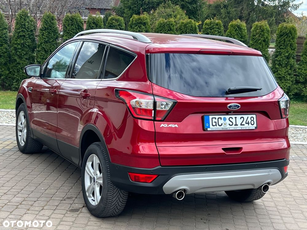 Ford Kuga 2.0 TDCi 2x4 Titanium - 18