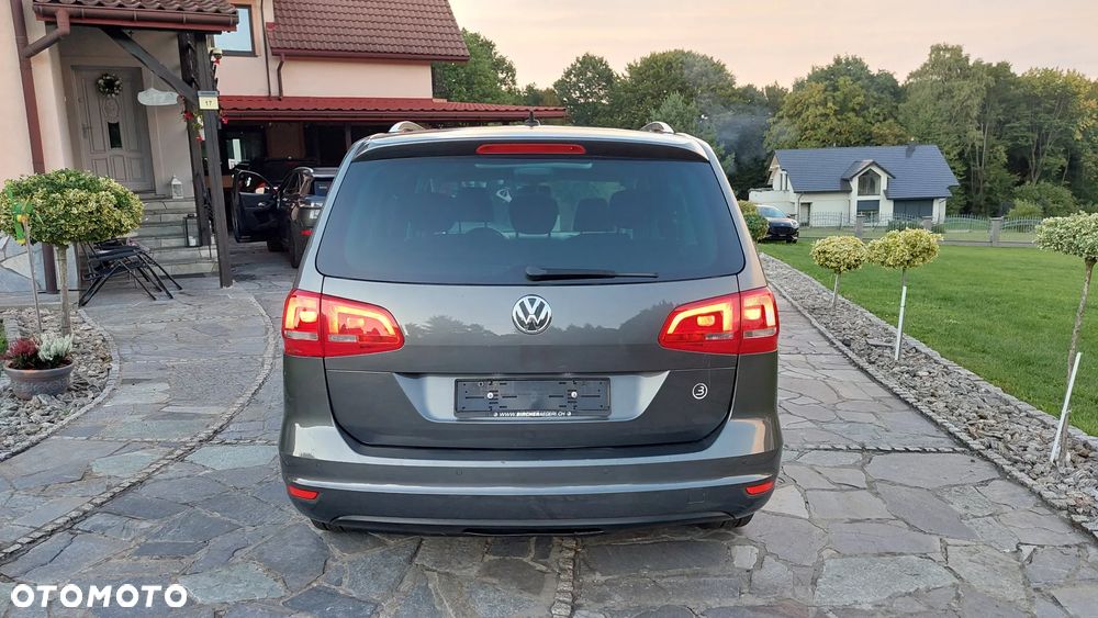 Volkswagen Sharan 2.0 TDI Highline DSG - 24