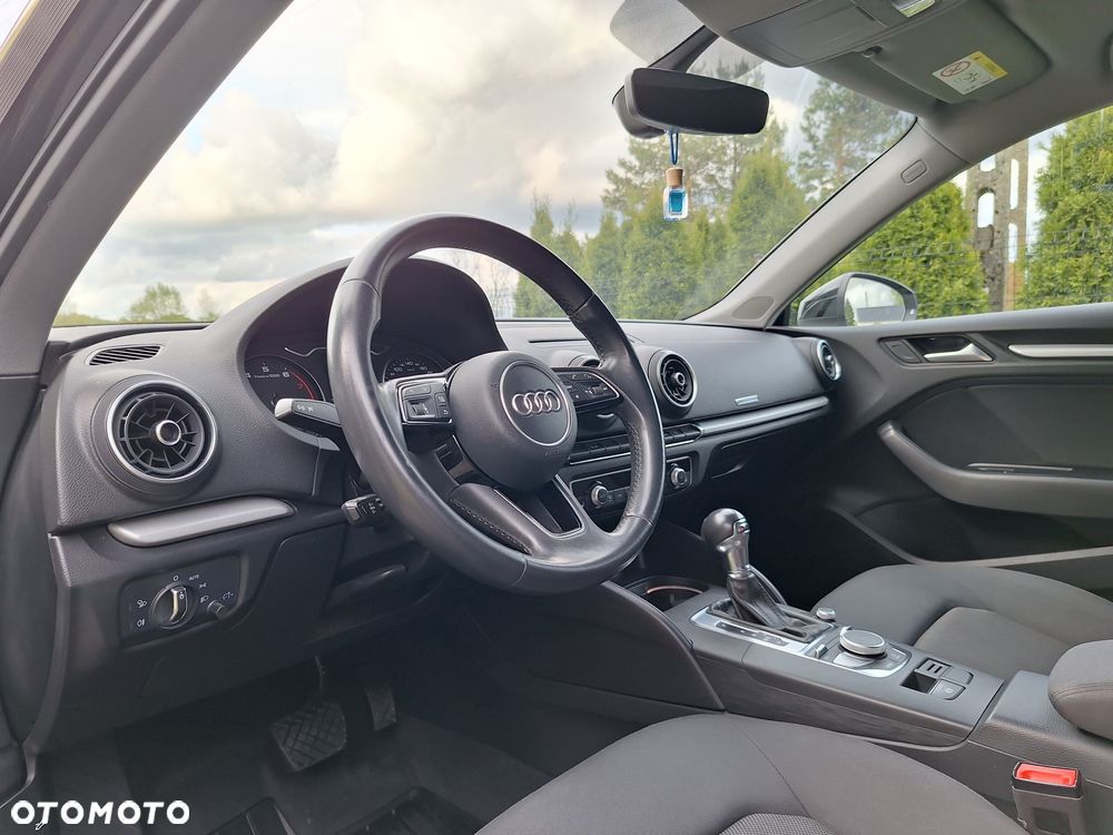 Audi A3 Sportback 35 TFSI S tronic S line - 11
