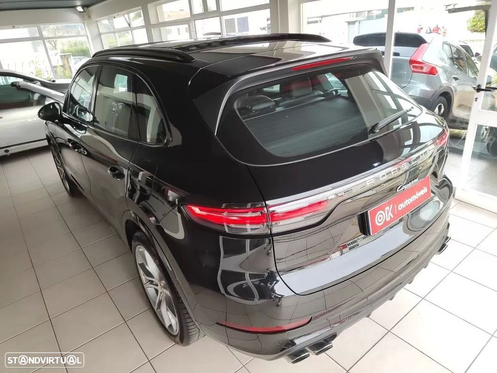 Porsche Cayenne E-Hybrid Platinum Edition — fotografia 39