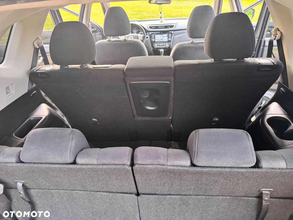 Nissan X-Trail 2.0 dCi Tekna 4WD Xtronic 7os - 18