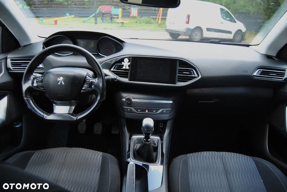 Peugeot 308 - 9