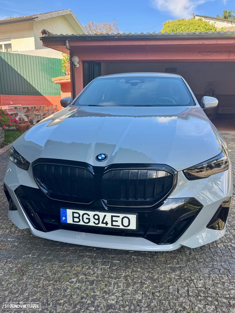 BMW 530 e Pack Desportivo M Pro - 2