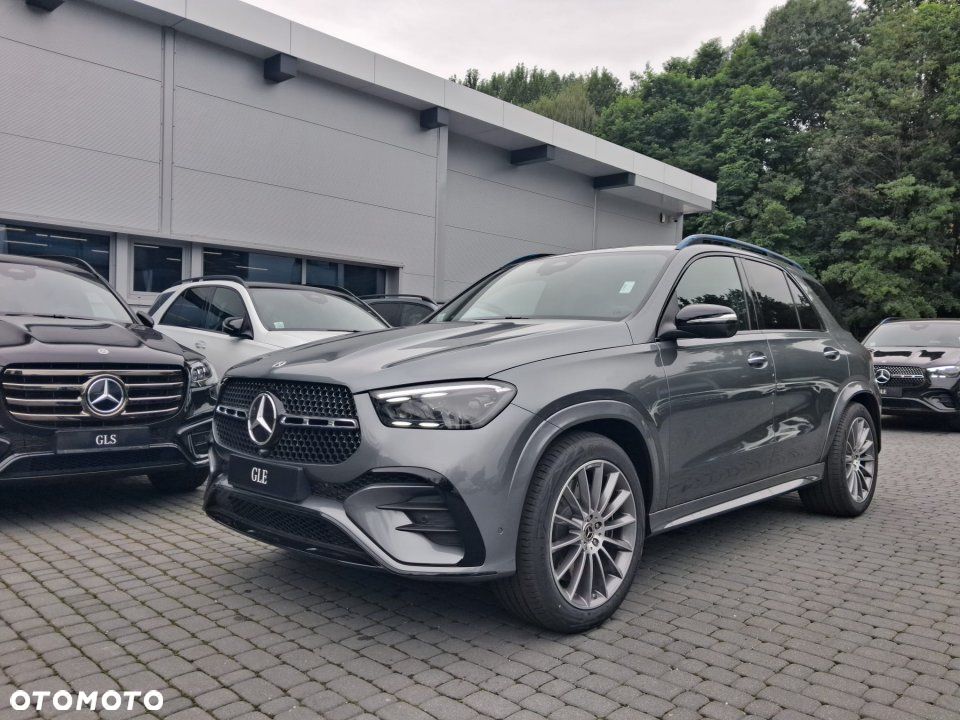 Mercedes-Benz GLE - 1