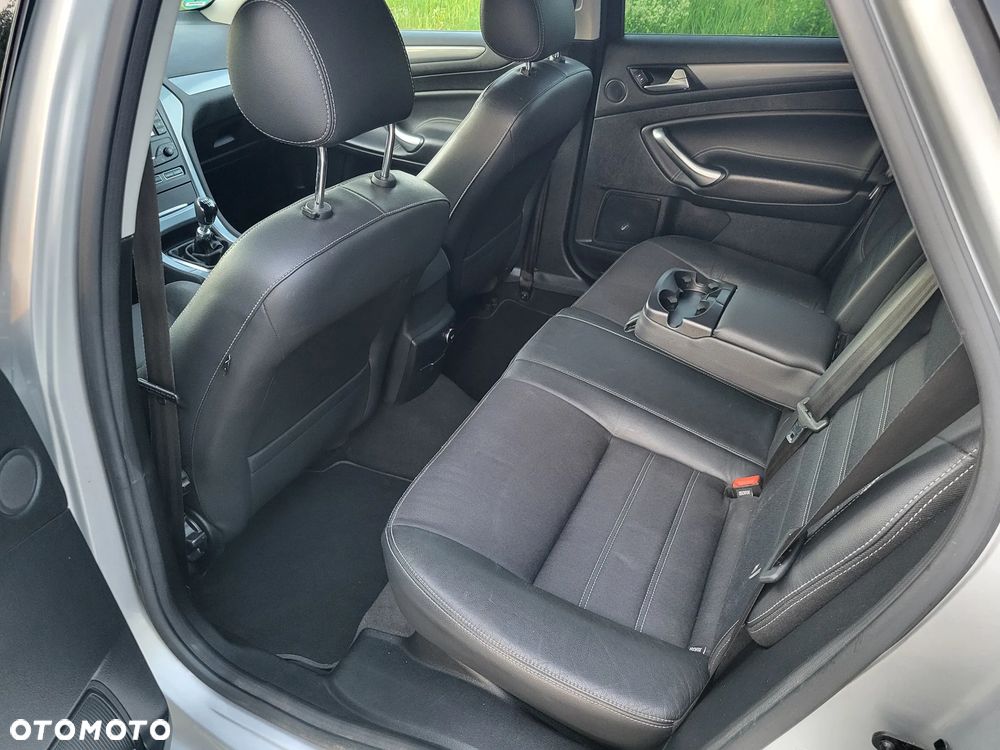 Ford Mondeo - 14
