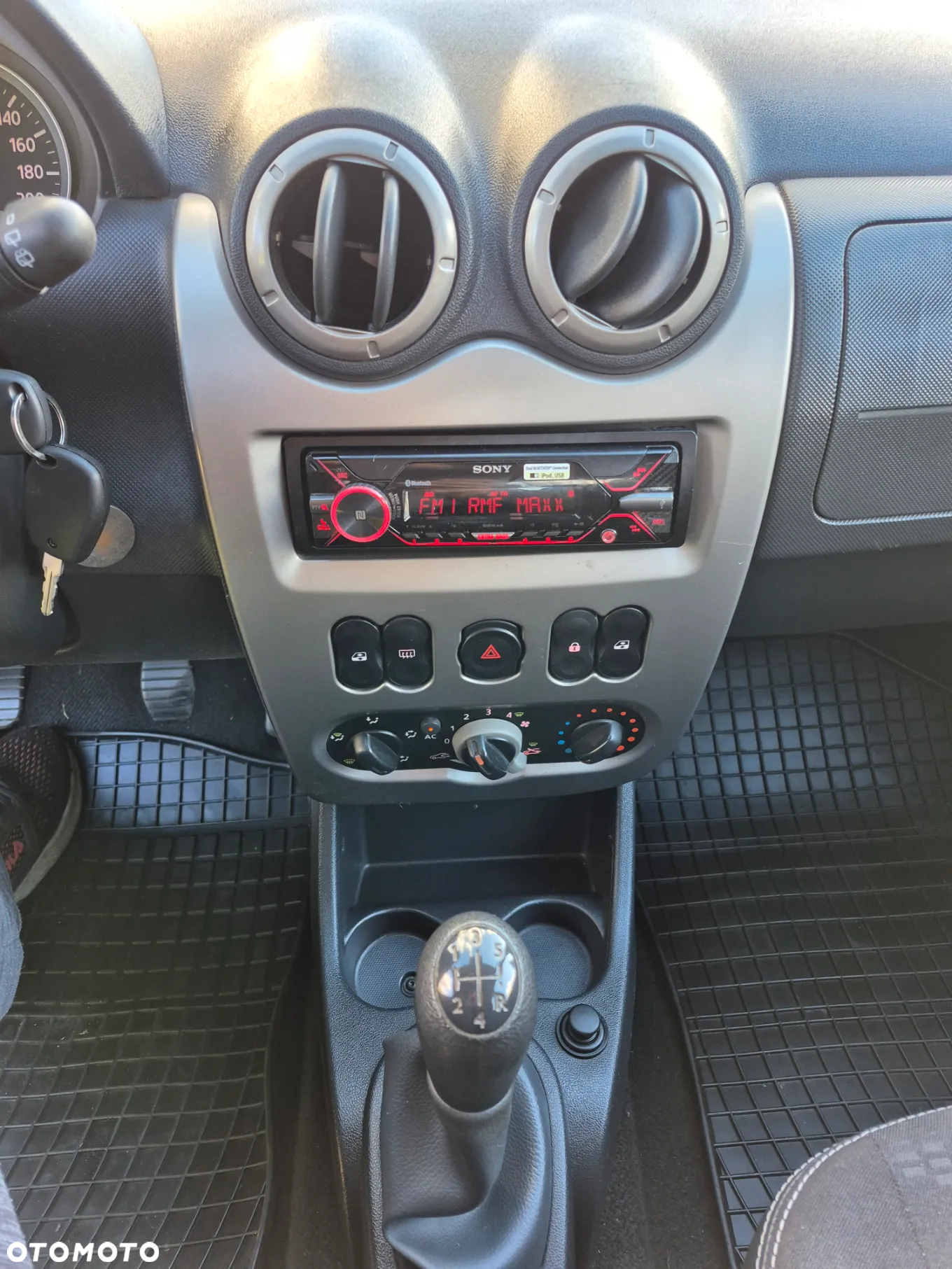 Dacia Sandero 1.6 MPI Stepway - 29