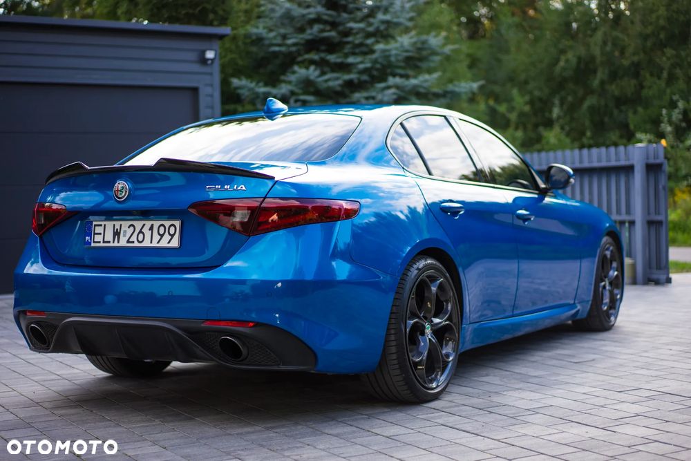 Alfa Romeo Giulia 2017 photo 5
