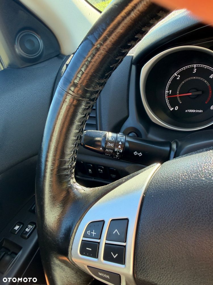 Mitsubishi ASX 1.8 DID Intense AS&G - 14