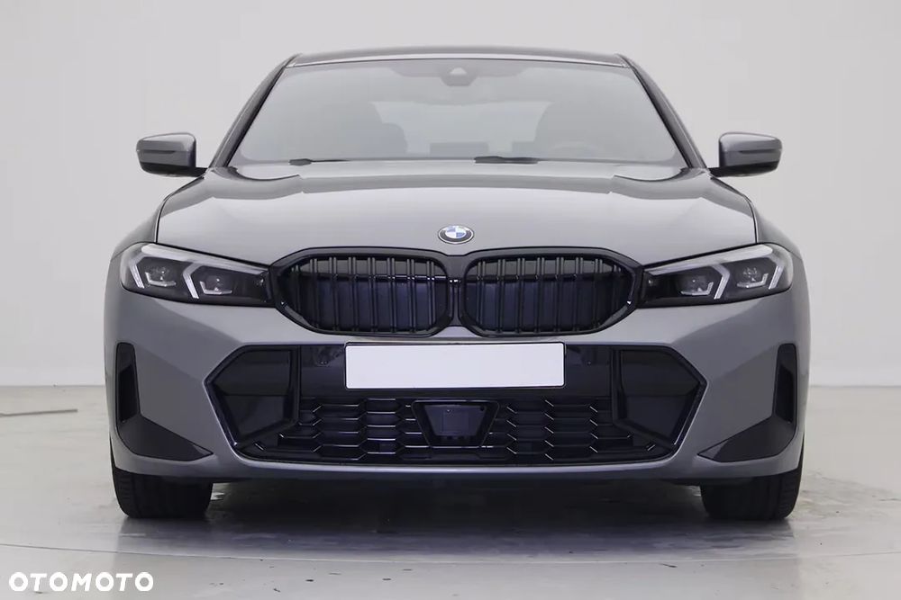 BMW Seria 3 320i M Sport - 8