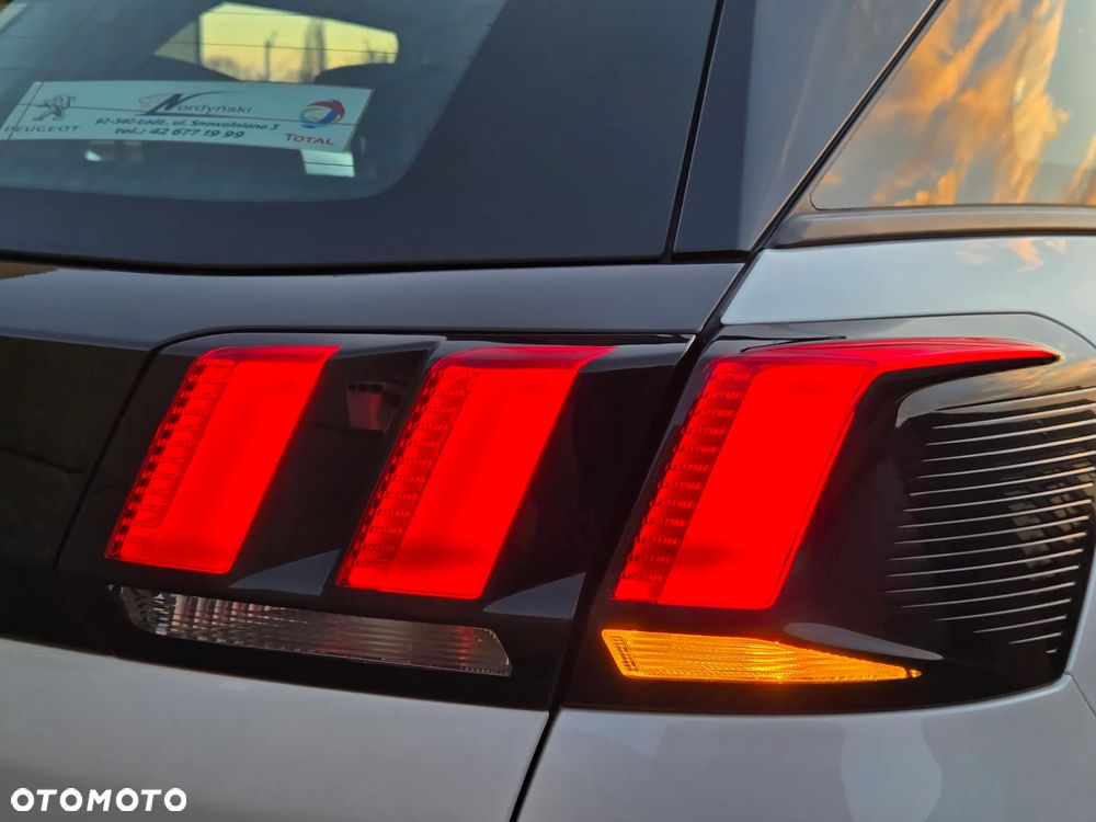 Peugeot 3008 1.2 PureTech Active Pack S&S - 29