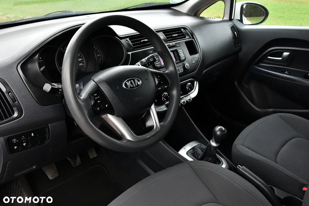 Kia Rio 1.2 M - 15