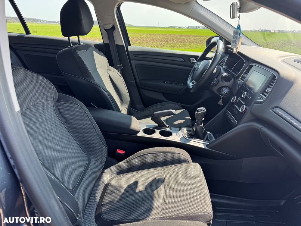 Renault Megane Blue dCi 116 Life - 22