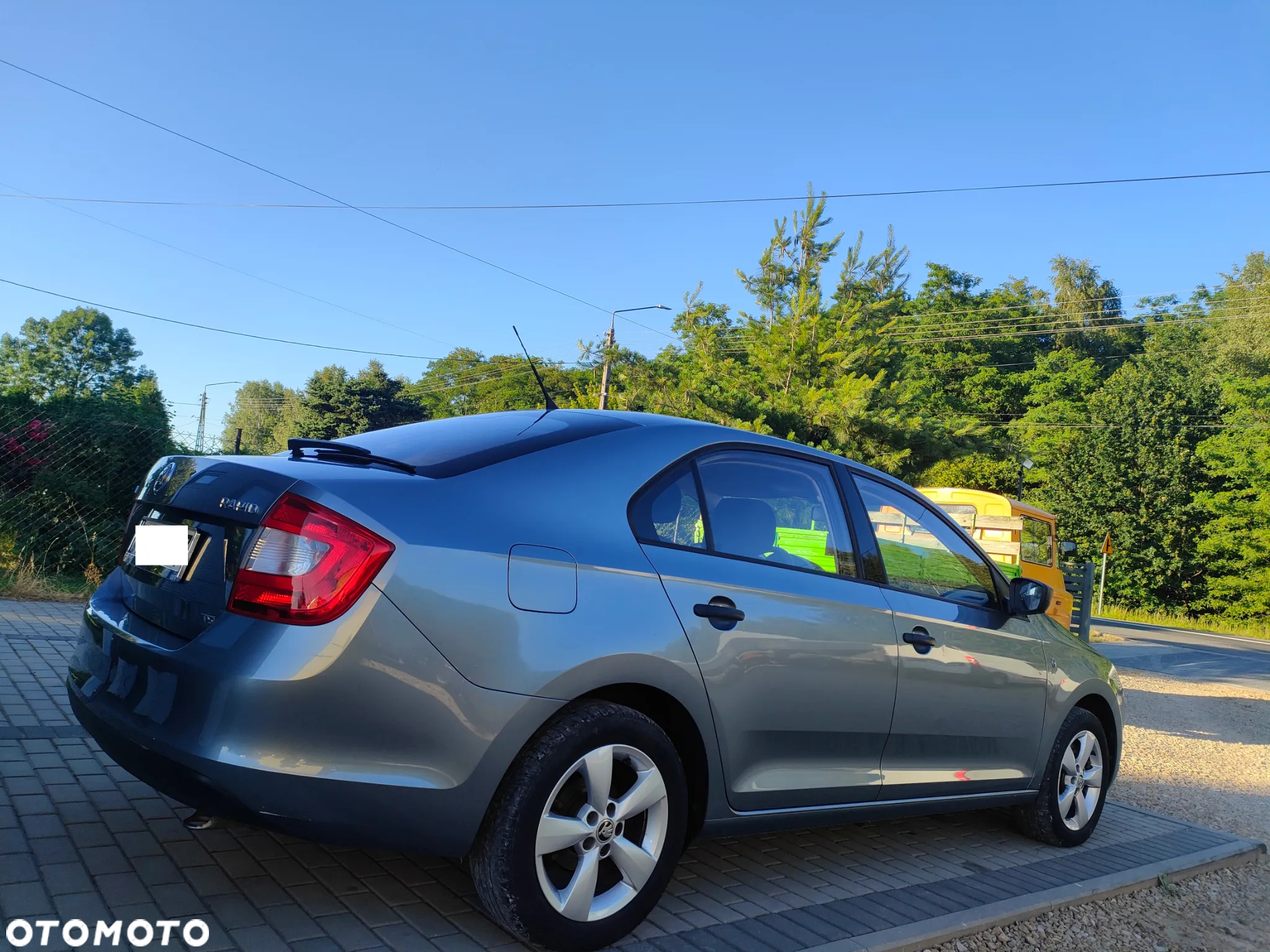Skoda RAPID 1.2 TSI Active - 4