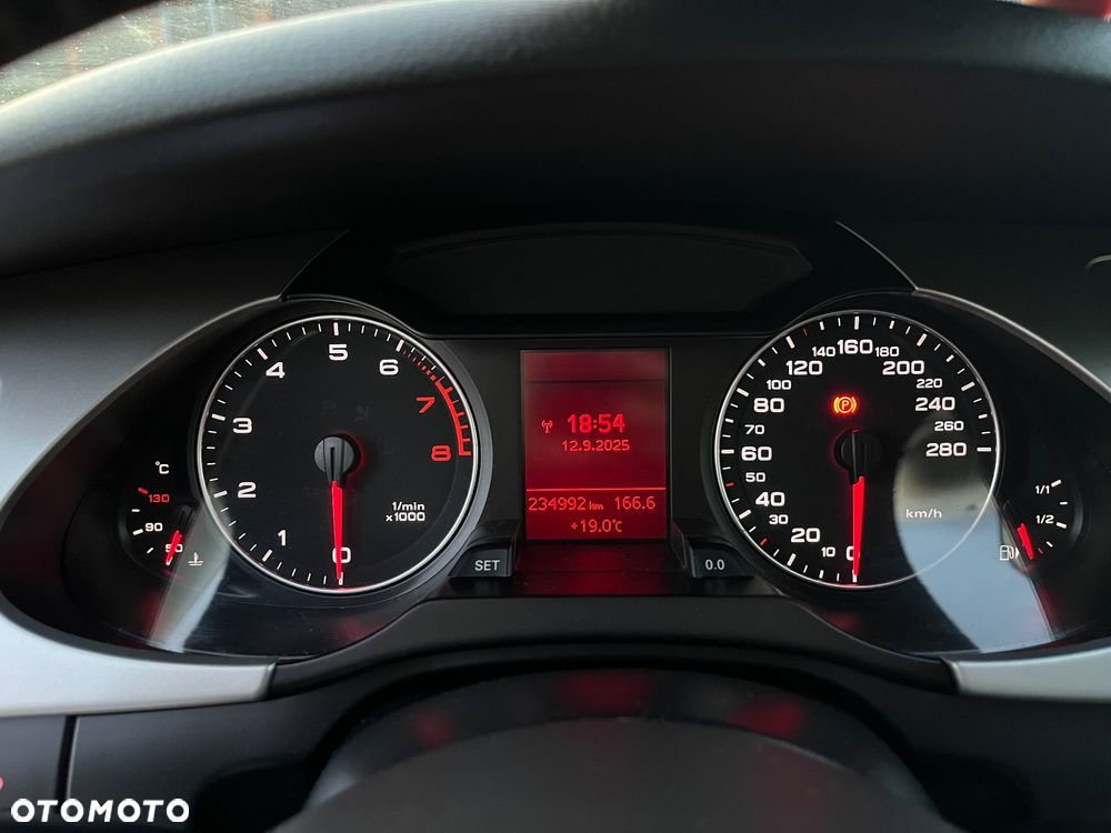 Audi A4 1.8 TFSI - 12