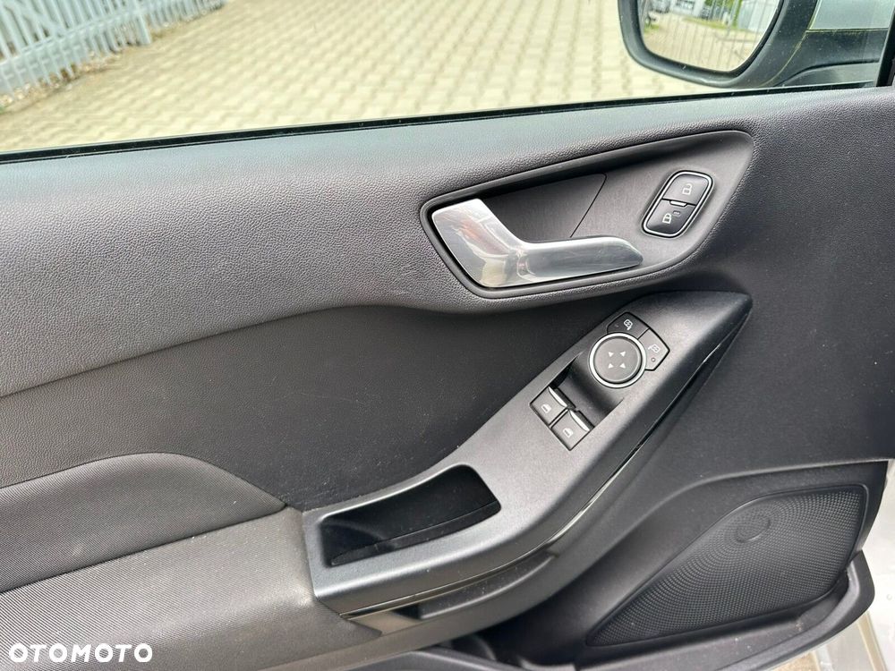 Ford Fiesta - 14