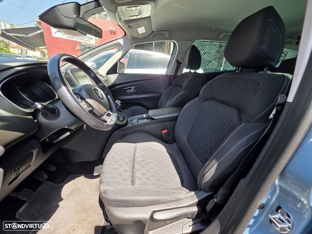 Renault Scénic dCi 110 LIMITED - 12