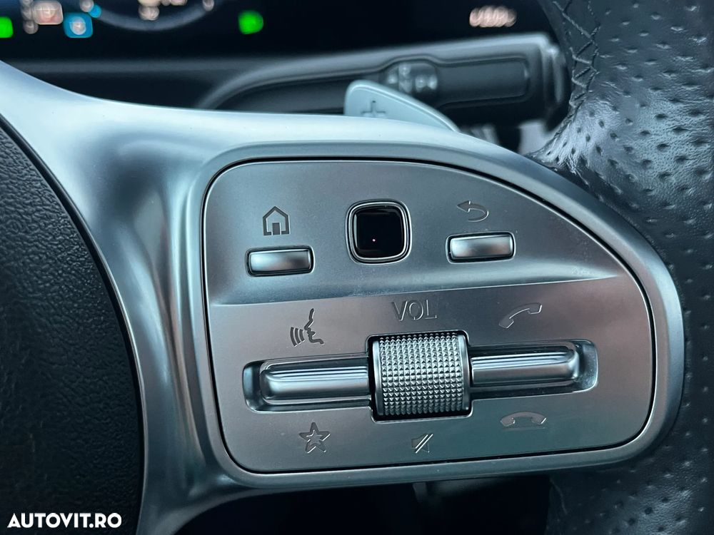 Mercedes-Benz A 250 e 8G-DCT - 17