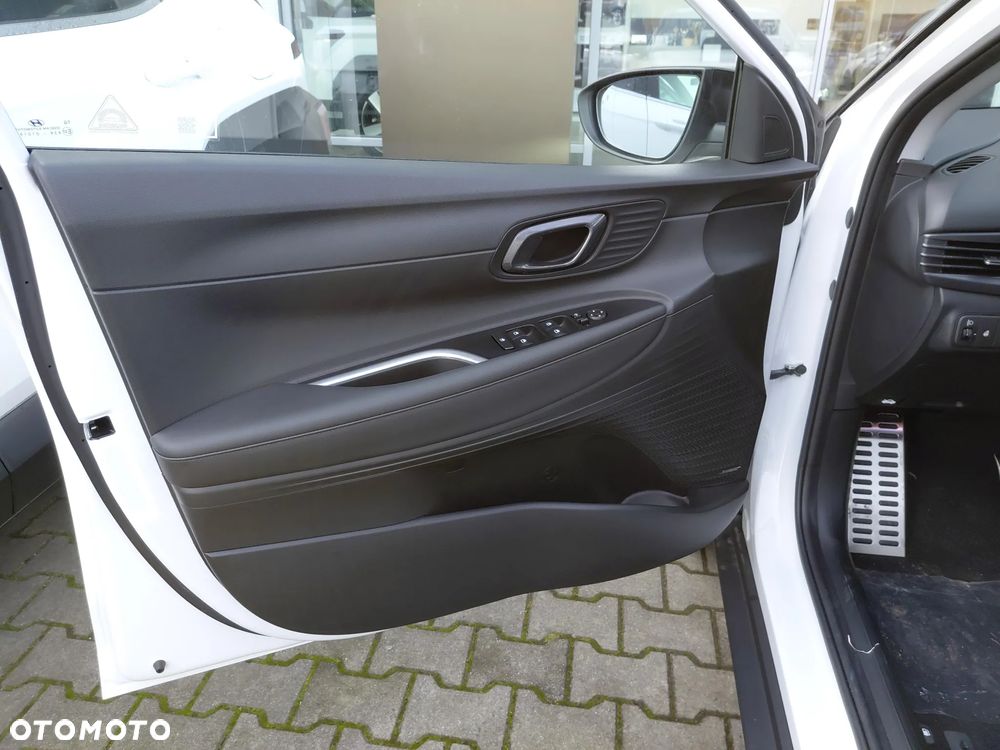 Hyundai Bayon 1.0 T-GDI Executive DCT - 10