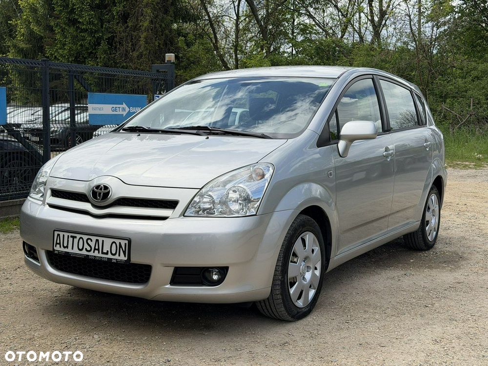 Toyota Corolla Verso - 2
