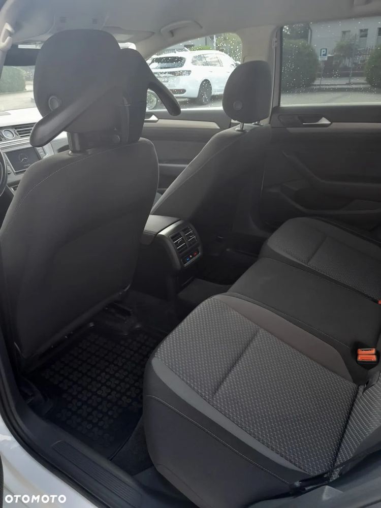 Volkswagen Passat 1.6 TDI BMT Comfortline - 7